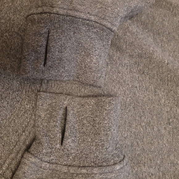 Oversized crop hoodie - Picture 2 of 5